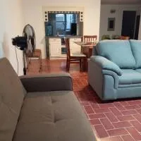Amplía casa en Jardines Alcalde, готель у місті Гвадалахара