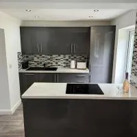 2 Bed Apartment Scarisbrick Street Ormskirk - Rooms by Vici, hotel a Ormskirk