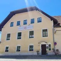 Schlosspension Ering，Ering的飯店
