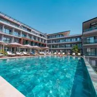 티밧에 위치한 호텔 Royal Blue Resort & Residences