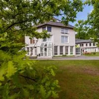 Prie Ąžuolo, hotel em Juodkrantė