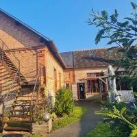 Chambres d'hôtes Maison Sainte-Suzanne, hotel a Nouan-le-Fuzelier