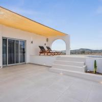 iLocal Project Villa - Private Driver Included - Jacuzzi Sea View, Hotel in der N&auml;he vom Flughafen Milos, Zefir&iacute;a