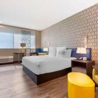 GLō Best Western Dallas South DeSoto, hotel en DeSoto