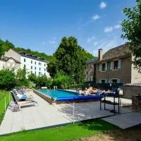 Logis Hotel Restaurant Family & Spa โรงแรมในเมย์เรส