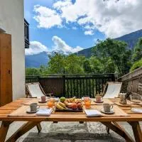 Appartamento con Terrazza 40mq Panoramica & Garage Privato - Residence Gardenia, hotel a Vione