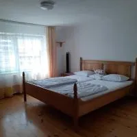 Noclegi Studio Masażu, hotel em Włodawa