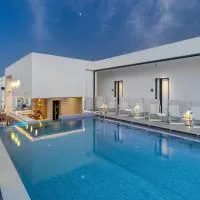 Ethereal White Resort Hotel & Spa - Adults Only, готель в Іракліоні