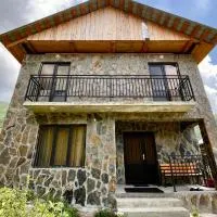 Gamarjoba Guest and Art House, hotelli kohteessa Ušguli