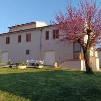 Il Colle affittacamere, hotell i Crespina