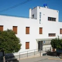 Hotel Albanta, готель у місті La Lantejuela