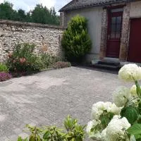 Les Volets rouges, hotel Neuvy-sur-Barangeonban