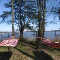 Nad samą wodą własna deska SUP grill altana hamaki ognisko BRZÓZKI 2 miejsce dla max 6 osób i dwójki dzieci - jedna sypialnia z małymi łóżkami, hotel di Barkowice