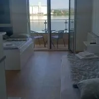 Apartmani Casper、クラドヴォのホテル
