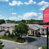 Namaste Inn & Suites Dawsonville、ドーソンヴィルのホテル