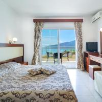 Hotel Emerald and Suites, hotel u gradu Hrisi Amudija