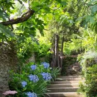 B&B Casa Carla, хотел в Пинероло