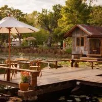 TakFha Café & Resort, hotel din Ban Tha Ngam