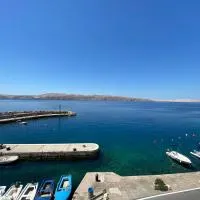Studio apartman i sobe SIDRO, ξενοδοχείο σε Karlobag