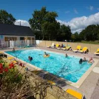 Camping de Brouël, hotel en Ambon