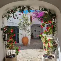 Castle House and Beach, hotel a Sines
