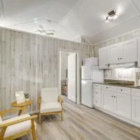Picayune Tiny Home Rental ~ 11 Mi to Space Center!, hotel en Picayune