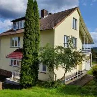 Gästehaus Schönstein، فندق في Gilserberg