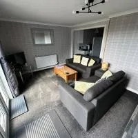 Self Catering Spacious 2 Bed Apartment with sea views, hotel di South Erradale