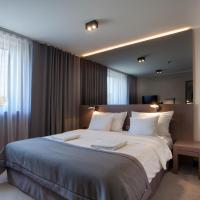 Ilonn Hotel, хотел в Познан