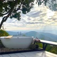 One villa coffee farm stay 2 โรงแรมในBan Huai Khai