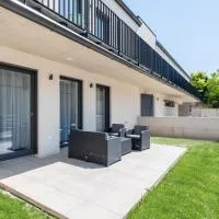 revLIVING premium Apartments Großmeiseldorf Ziersdorf – hotel w mieście Großmeiseldorf