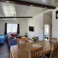 Aumaru Holiday Home, hotel poblíž Aitutaki Airport - AIT, Amuri