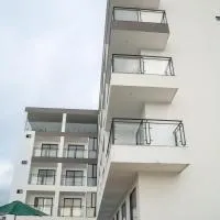 Viesnīca Manta Surf Hotel pilsētā Manta