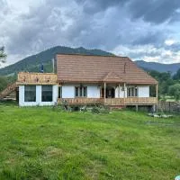 Căsuța Bunicilor din Rai, hotell i Tulgheş