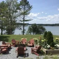 Woodhaven - Seaside Accommodations, hotel a Waweig