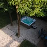 House of Kenese-Völgye: Balatonkenese şehrinde bir otel