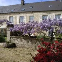 L'écoute s'il pleut maison familiale au cœur du cotentin, hótel í Valognes