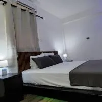 A 7 minutos del Aeropuerto SDQ, Moderno y Compacto Apartamento, hotel en Boca Chica