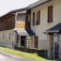Gîte 4 personnes vue sur le lac des graves - Vallée de la Jordanne,Aurillac,Cantal,Auvergne, hotel en Lascelle