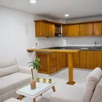 Cómodo apartament tipo loft en El Peñol, hotel u gradu El Peñol