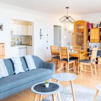 Silver Beach Iii K2, hotel in De Haan