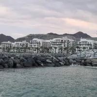 Apartment at Address Beach Resort Sharm Al Aqah, хотел в Фухайра
