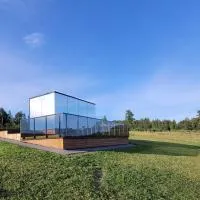 Suure Silgu peegelmaja, hotel a Jõksi