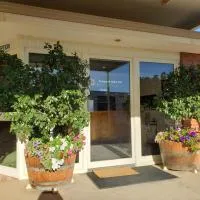 Balranald Motor Inn、バルラナルドにあるBalranald Airport - BZDの周辺ホテル