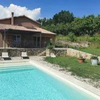 Piscine privative le champ des oiseaux, hotel v mestu Vesseaux