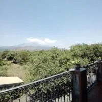 Casa Roverelle, hotel v mestu Aci SantʼAntonio