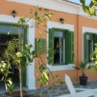 The Orange House, hotel din Apérion