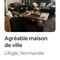 Agréable maison de ville, хотел в Ел'Егле