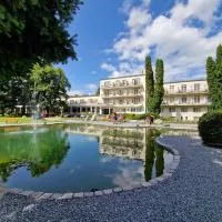 Hotel Palace - KÚPELE SLIAČ, מלון בסליאץ'
