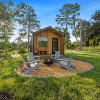 Vista Verde Farm Retreat - Stylish Cabins Nearby Springs, hotel sa Ellisville